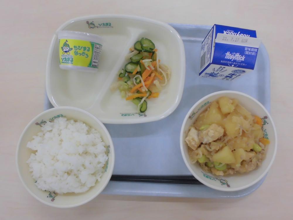 じゃがいものそぼろ煮 (4)