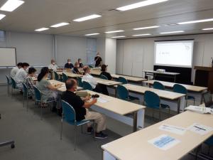 名称:市道10178・10179号線説明会2
横サイズ:300px
縦サイズ:225px 市道10178・10179号線説明会2