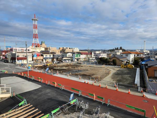 【R5.12.28】東口バスロータリー4