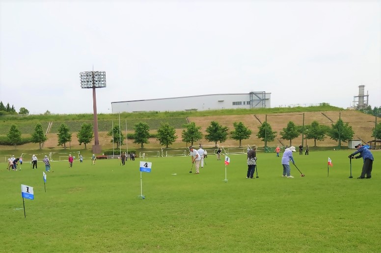 グランドゴルフ体験会の様子